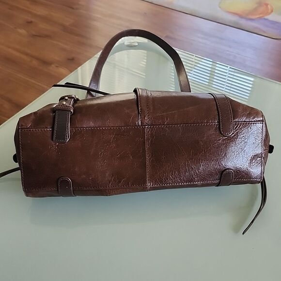 HOBO Beckon Leather Bag - Picture 10 of 11